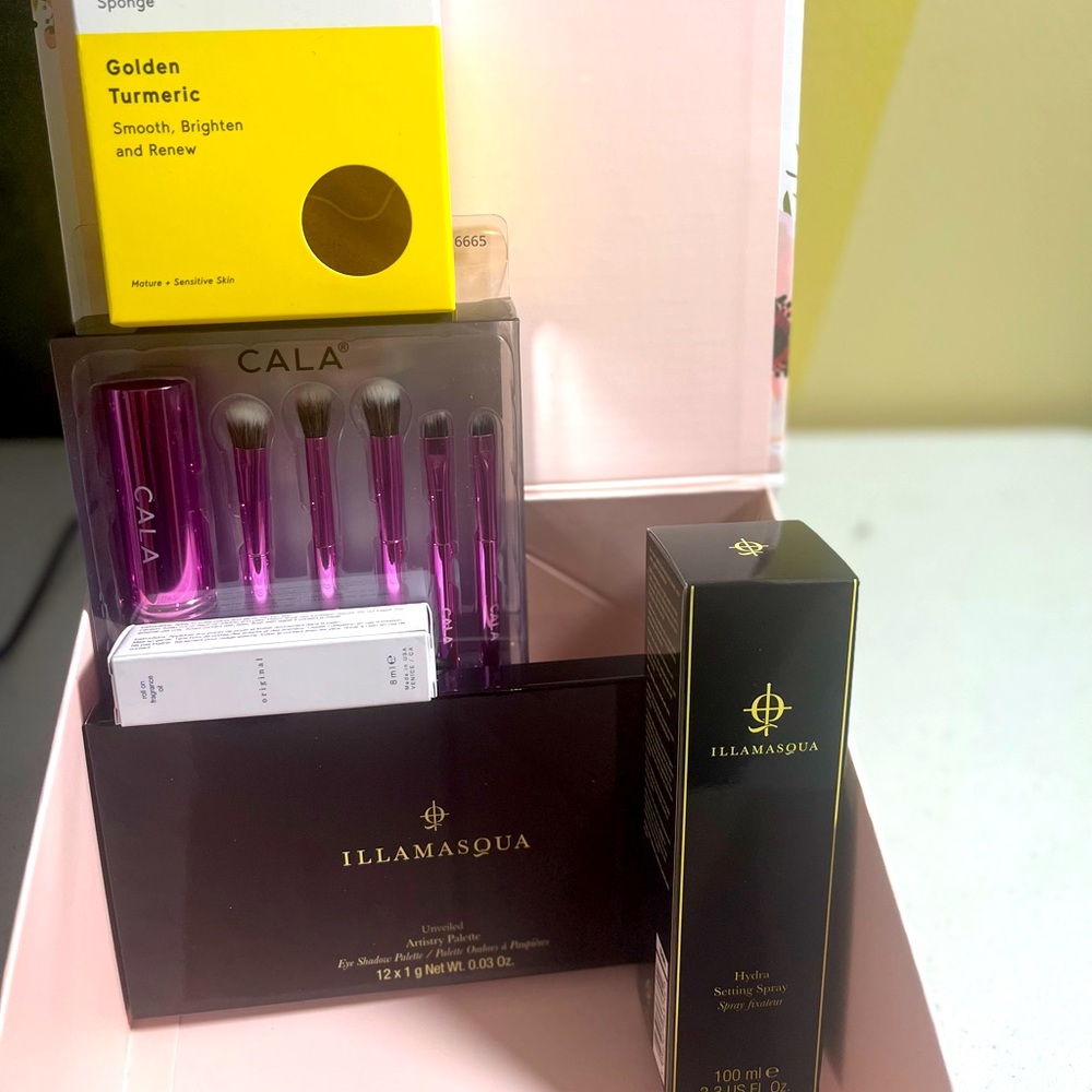 Makeup box 1 - SOLD